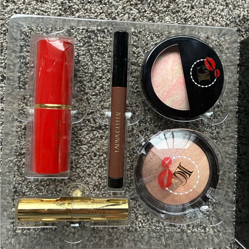 New in Box Laura Geller Festive Favorites 5 Piece Makeup Collection, Porcelain - Picture 3 of 8